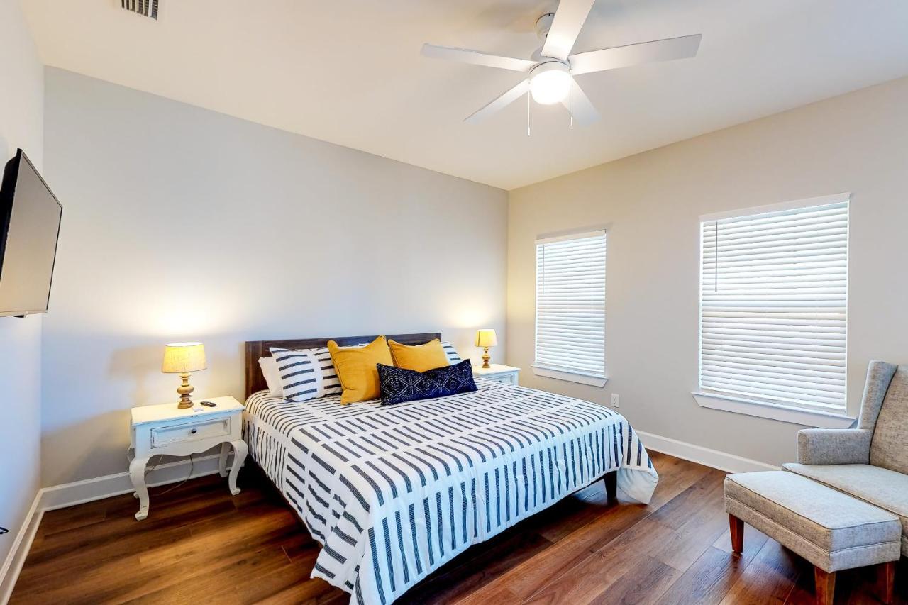 Downtown Livin' Villa Pensacola Exterior photo